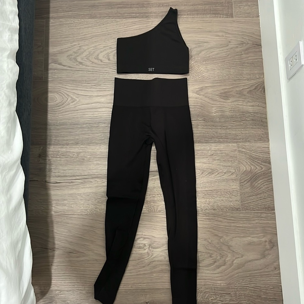 Set Active workout pants